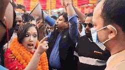 ভ্রাম্যমাণ আদালতের অভিযানে ম্যাজিস্ট্রেটকে হুমকি রুমিন ফারহানার