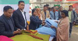 টিআরইউ-এর উদ্যোগে শীতবস্ত্র বিতরণ