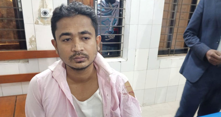 বাউফলে রূপালী ব্যাংক কর্মকর্তাকে কুপিয়ে জখম 