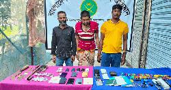 সাভারে বিপুল পরিমাণ মাদক উদ্ধার, ৩ মাদক ব্যবসায়ী আটক