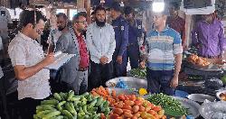 আমতলীতে দ্রব্যমূল্য নিয়ন্ত্রণে জরিমানা