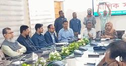 গুরুদাসপুরে সার সিন্ডিকেটের অভিযোগে কৃষকদের ক্ষোভ