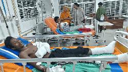মোহাম্মদপুরে প্রাইভেটকারের সিলিন্ডার বিস্ফোরণে দগ্ধ ৮