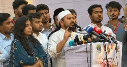 ‘হাইকোর্ট না রাজপথ’ স্লোগান দিতে বাধ্য করবেন না: নাহিদ