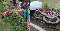 পূর্বধলায় ট্রলি–মোটরসাইকেল সংঘর্ষে নিহত ১