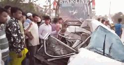 কুমিল্লায় বাস-প্রাইভেটকার সংঘর্ষে একই পরিবারের চারজনসহ নিহত ৫