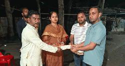 বাস দুর্ঘটনায় গোয়ালন্দে নিহতদের পরিবারকে চেক প্রদান