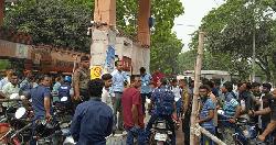 দৌলতপুরে জ্বালানি তেল মজুতের দায়ে জরিমানা