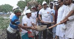 সাতক্ষীরায় কুমড়া খাল খনন কর্মসূচির উদ্বোধন