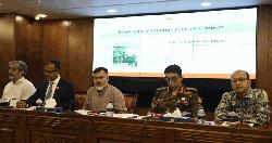 পথচারীদের নিরাপত্তায় ফুটপাত দখলমুক্ত করা শুরু করেছি: ডিএনসিসি প্রশাসক