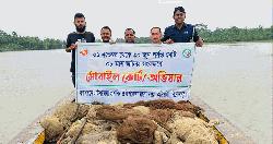 কাউখালীতে অবৈধ চরঘেরা জাল জব্দ