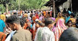 একই পরিবারের ৪ জনকে হত্যা: ডাকাতি না কি জমি বিরোধ?