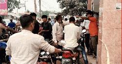 ফুয়েল কার্ড ছাড়া তেল বিক্রি: ফুলবাড়ীতে ফিলিং স্টেশনকে জরিমানা