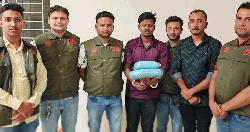 গাঁজাসহ মাদক ব্যবসায়ী আটক 