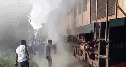 হাতীবান্ধায় চলন্ত কমিউটার ট্রেনের ইঞ্জিনে আগুন, যাত্রীদের মধ্যে আতঙ্ক