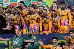 পিএসএলের চ্যাম্পিয়ন পেশোয়ার