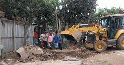 চাঁদপুরে অবৈধ স্থাপনা উচ্ছেদে অভিযান