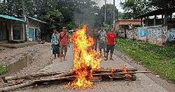 দীঘিনালা-সাজেক-বাঘাইছড়ি সড়কে অবরোধ চলছে 