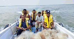 পদ্মায় এক লাখ মিটার কারেন্ট জাল জব্দ, আটক ১