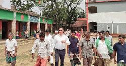 মধ্যনগরে আকস্মিক পরিদর্শনে তিনটি বিদ্যালয়ে শিক্ষক অনুপস্থিত, ক্ষোভ এমপির