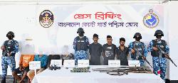 সুন্দরবনে ডাকাত দলের সাথে কোস্ট গার্ডের বন্দুকযুদ্ধ, আটক ৩