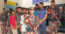 শেরপুরে ১০ বাংলাদেশিকে হস্তান্তর করলো বিএসএফ
