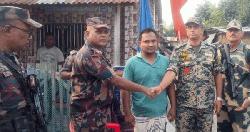 বিয়ের দাওয়াত দিতে গিয়ে আটক বাংলাদেশিকে ফেরত দিল বিএসএফ