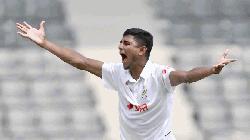 পাকিস্তানকে হোয়াইটওয়াশের দ্বারপ্রান্তে টাইগাররা