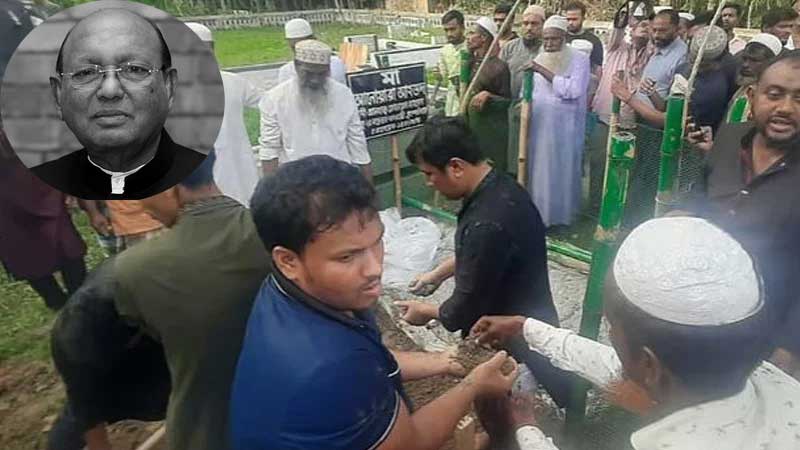 মা-বাবার কবরের পাশে চিরনিদ্রায় শায়িত হলেন তোফায়েল আহমেদ
