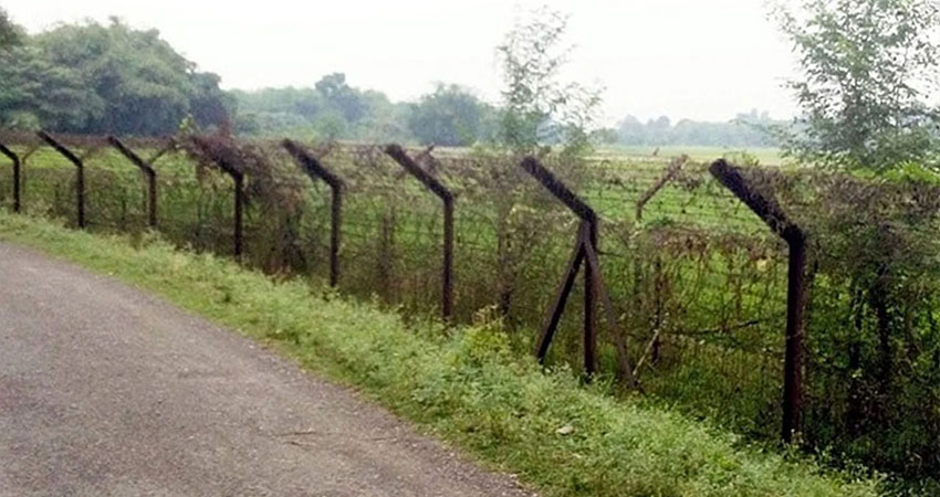 বিএসএফের গুলিতে ২ বাংলাদেশি আহত