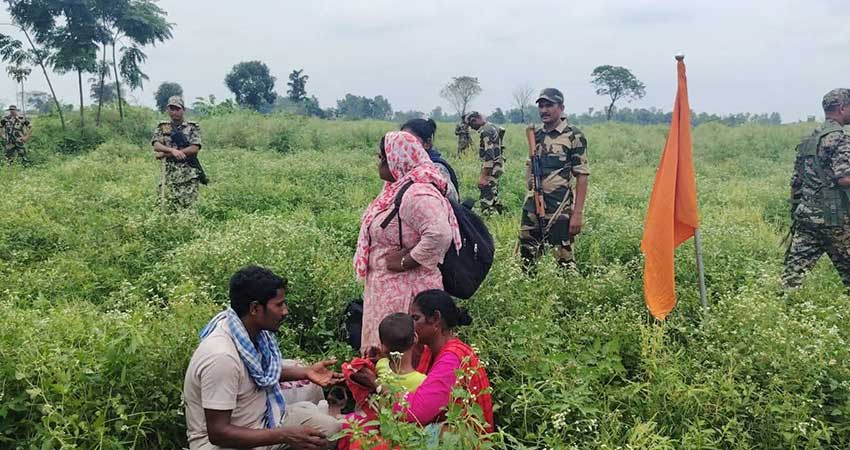 লালমনিরহাট সীমান্তে পুশইনের চেষ্টা, বিজিবির বাধা