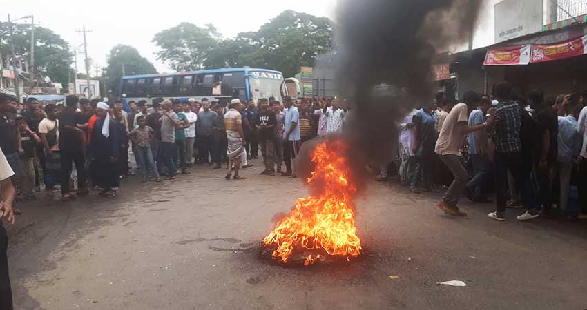 মাদারীপুরে বাসচাপায় শিশুর মৃত্যু, সড়ক অবরোধ