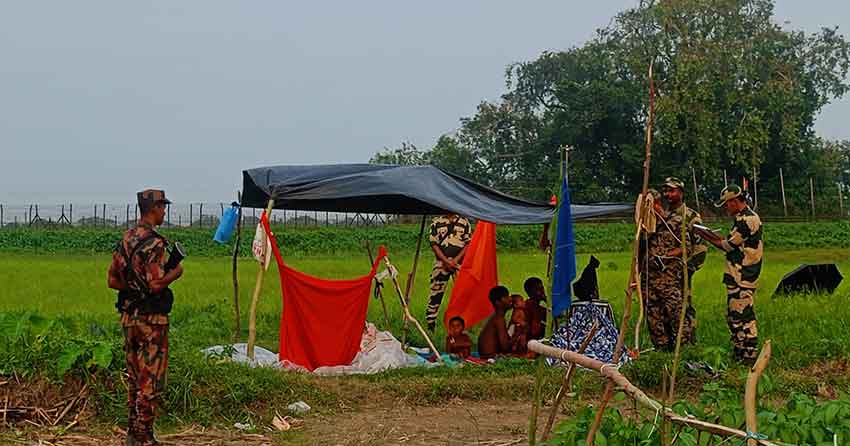 রৌমারী সীমান্তে পুশ-ইন: ৫ দিন পর ৪ জনকে থানায় হস্তান্তর, শূন্যরেখায় আরও ৫