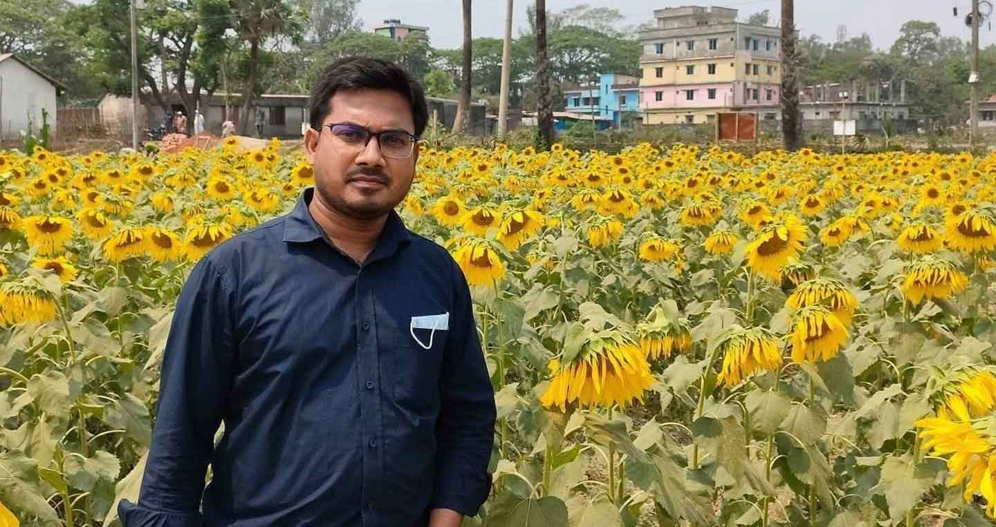 নোয়াখালীতে সড়ক দুর্ঘটনায় কৃষি কর্মকর্তা নিহত