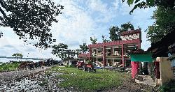 নদীভাঙনের মুখে বাউফলের ৪ প্রাথমিক বিদ্যালয়