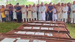 সৌদি আরবে অগ্নিকাণ্ডে নিহত নওগাঁর ৭ জনের জানাজা একসঙ্গে অনুষ্ঠিত