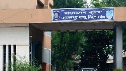 বরযাত্রীর গাড়িতে হামলা করে নববধূকে তুলে নেওয়ার অভিযোগ