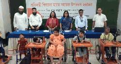  খুলনায় ৩৮ প্রতিবন্ধী শিশুকে ৭৮টি সহায়ক উপকরণ