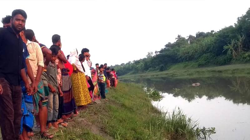 ফকিরহাটে নদী থেকে মাথাবিহীন অজ্ঞাত ব্যক্তির মরদেহ উদ্ধার ফকিরহাটে নদী থেকে মাথাবিহীন অজ্ঞাত ব্যক্তির মরদেহ উদ্ধার