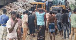 পাটগ্রামে ট্রাকের ধাক্কায় ইজিবাইকের চালকসহ চারজন নিহত