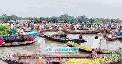 বৈঠাকাটায় সপ্তাহে দুই দিন বসে ভাসমান বাজার