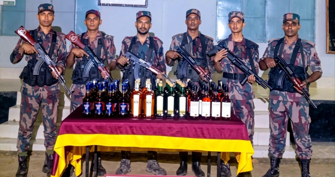 নালিতাবাড়ী সীমান্তে বিপুল পরিমাণ ভারতীয় মদ জব্দ