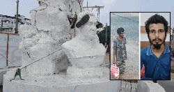 ঝিনাইদহে বীরশ্রেষ্ঠ হামিদুর রহমানের ভাস্কর্যে জুতার মালা, গ্রেপ্তার ১