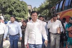ওসমানী উদ্যান উদ্বোধনের আগে নগর ভবন এলাকা পরিদর্শনে ডিএসসিসি প্রশাসক