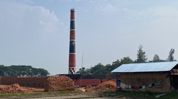  ছবি অবজারভার