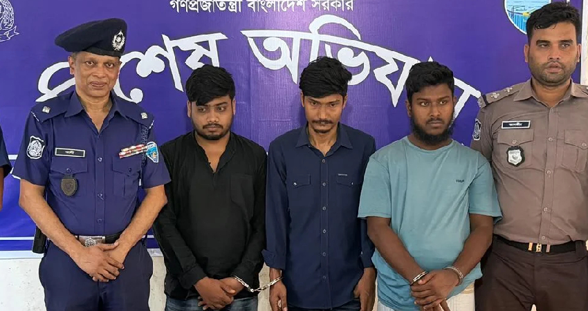 কক্সবাজারে ফ্ল্যাট থেকে ৩ লাখ ইয়াবা উদ্ধার, গ্রেপ্তার ৩